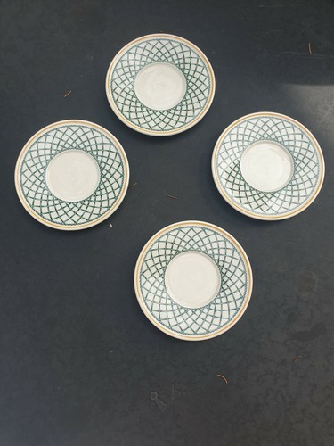 Soucoupes porcelaine - 4, en